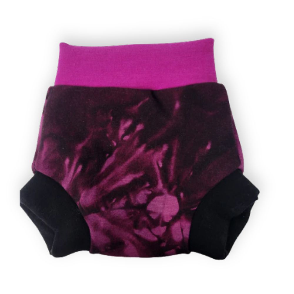 Explorer con rayas grandes rosa y bayas de Saskatoon
