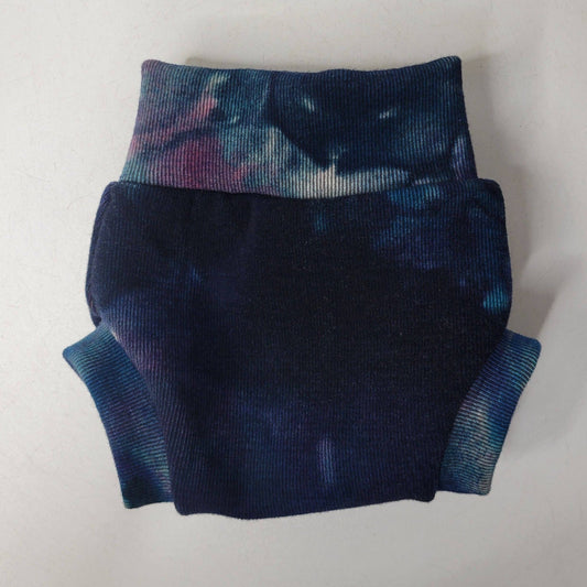 Traditional Small Velvet Eclipse